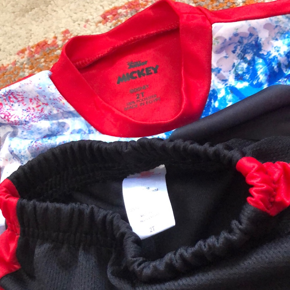 🧜🏼‍♀️3 for $15 item!🧜🏼‍♀️ Mikey mouse outfit - Picture 2 of 2